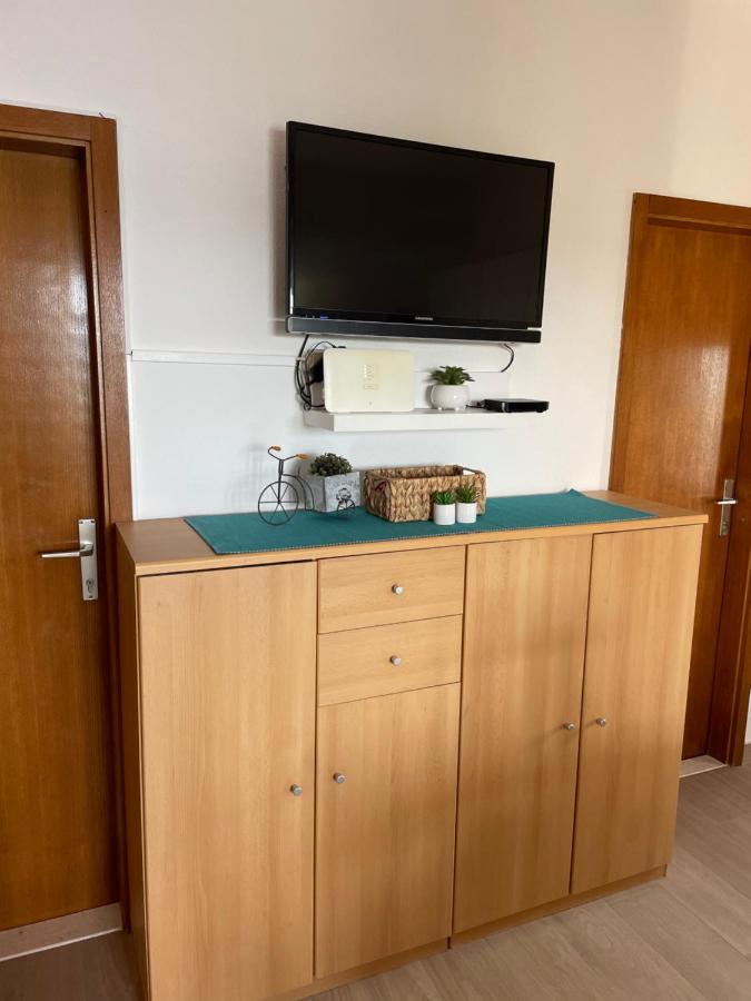 Apartman Emilija Vinisce Exterior photo